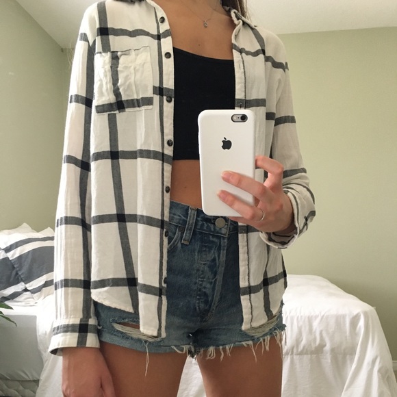 Maurices Black & White Plaid Button Down Shirt - Picture 1 of 3